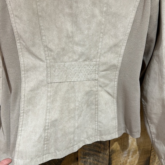 Valerie Stevens ladies faux suede jacket - Picture 7 of 9